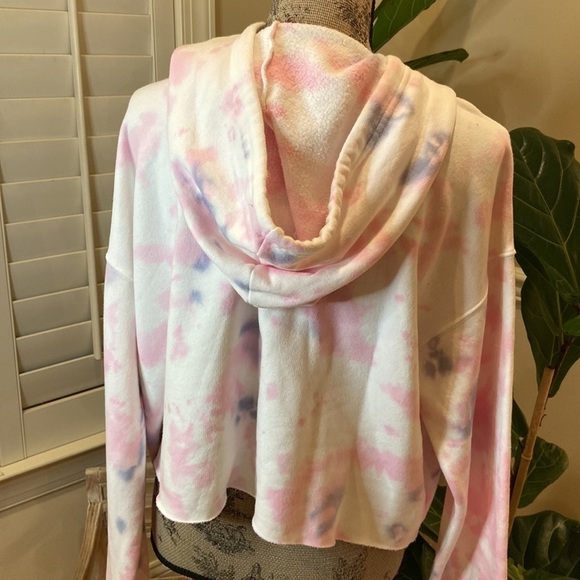 Wild fable cropped pink tie dye hoodie nwt - Picture 3 of 7